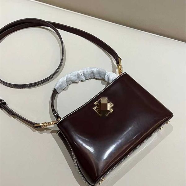 58% off designer bag 2024 early launch new tb olay britten lacquer crocodile single shoulder crossbody handheld princess carrying
58% off designer bag 2024 early launch new tb olay britten lacquer crocodile single shoulder crossbody handheld princess carrying