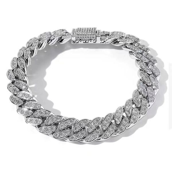 diamond inlaid cuban necklace niche european and american secret diamond full diamond thick hip-hop rap internet celebrity men's domine, Golden;silver
diamond inlaid cuban necklace niche european and american secret diamond full diamond thick hip-hop rap internet celebrity men's domine, Golden;silver