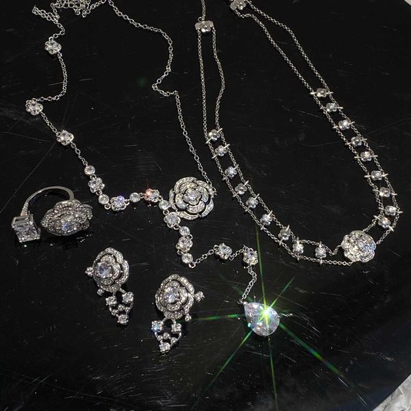 accessories diamond ring luxury designer necklace flowers clover bangle women flower female zircon micro inlaid clavicle chain full hollow m, Silver
accessories diamond ring luxury designer necklace flowers clover bangle women flower female zircon micro inlaid clavicle chain full hollow m, Silver