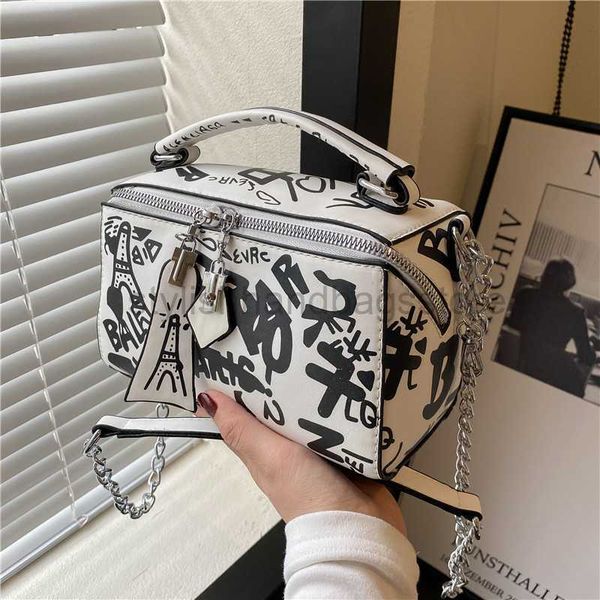 shoulder bags fashion crossbody bags for women graffiti handbags shoulder bags women bag 2023 luxury design women leather handbags and purse
shoulder bags fashion crossbody bags for women graffiti handbags shoulder bags women bag 2023 luxury design women leather handbags and purse