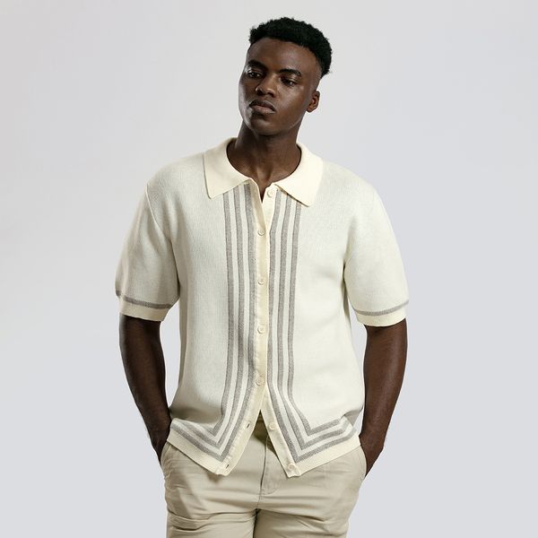 men's sweaters factory wholesale price fashionable cotton knitted cardigan shortsleeved polo tshirt 230812, White;black
men's sweaters factory wholesale price fashionable cotton knitted cardigan shortsleeved polo tshirt 230812, White;black
