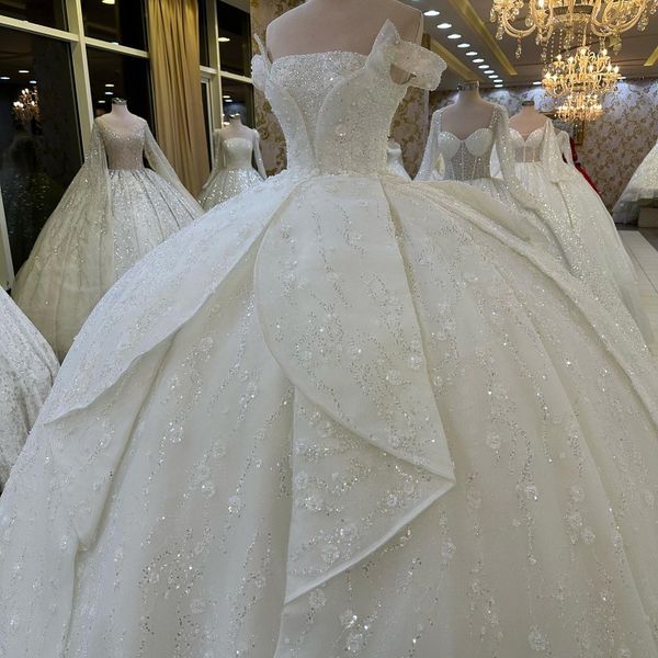 romantic strapless neck lace up ball gown wedding dress elegant sparkly crystal beads flower tulle court train princess bridal gown, White
romantic strapless neck lace up ball gown wedding dress elegant sparkly crystal beads flower tulle court train princess bridal gown, White