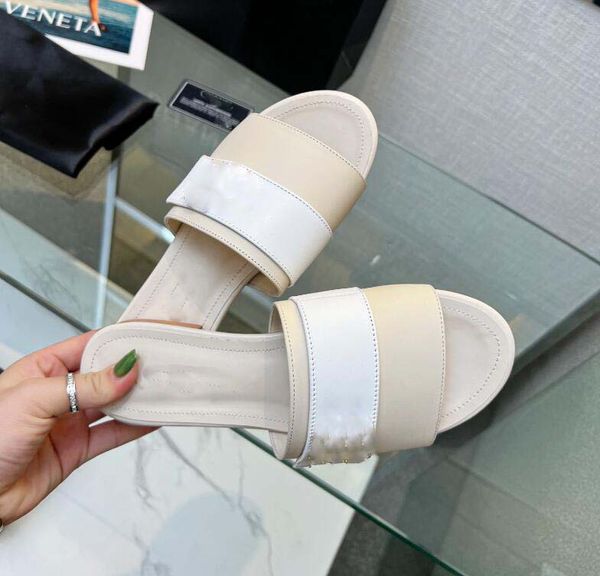 rubber designer slippers sandals floral brocade women men slipper flat bottoms flip flops womens fashion striped beach slippers, Black
rubber designer slippers sandals floral brocade women men slipper flat bottoms flip flops womens fashion striped beach slippers, Black
