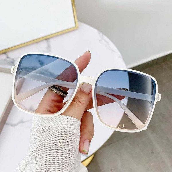 new women's large square fashion sunglasses trendy ins net red sun shading driving sunglasses, White;black
new women's large square fashion sunglasses trendy ins net red sun shading driving sunglasses, White;black