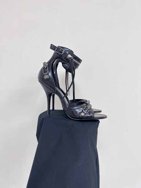 designer luxury brand women's high heel shoes with inner lining and pads italian mixed sheepskin dinner shoes female detailed informati, Black
designer luxury brand women's high heel shoes with inner lining and pads italian mixed sheepskin dinner shoes female detailed informati, Black