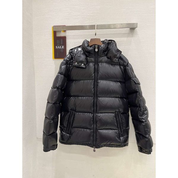 2022 casual solid black detachable collar zipper white goose down thickened large men's down coat
2022 casual solid black detachable collar zipper white goose down thickened large men's down coat