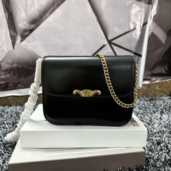 2023 new chain bag fashion shoulder bag simple atmospheric design women's delicate handbag underarm bag mini hold bag fashion casual ba
2023 new chain bag fashion shoulder bag simple atmospheric design women's delicate handbag underarm bag mini hold bag fashion casual ba