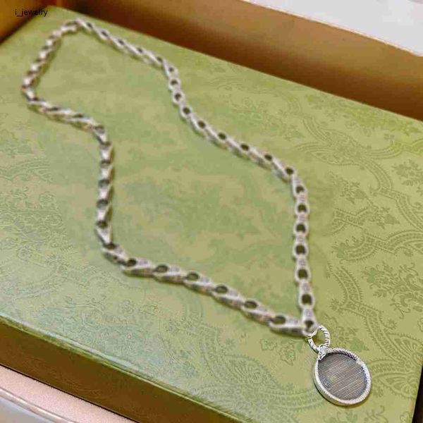 necklace for women fashion letter logo embossed lock catch jewelry making old disc pendants necklace including brand box couple gift, Silver
necklace for women fashion letter logo embossed lock catch jewelry making old disc pendants necklace including brand box couple gift, Silver