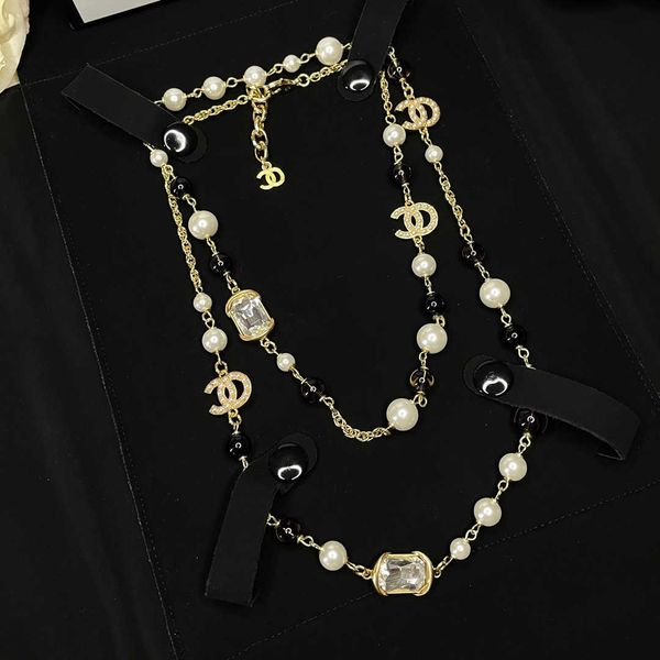 necklace accessories diamond ring luxury designer flowers clover bangle women autumn and winter long fragrant fashion ol black white contras, Silver
necklace accessories diamond ring luxury designer flowers clover bangle women autumn and winter long fragrant fashion ol black white contras, Silver