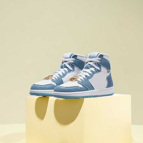 jumpman 1 mens basketball shoes dark mocha chicago 1s women unc university blue hyper royal high bloodline walking taupe haze trainers sneak
jumpman 1 mens basketball shoes dark mocha chicago 1s women unc university blue hyper royal high bloodline walking taupe haze trainers sneak