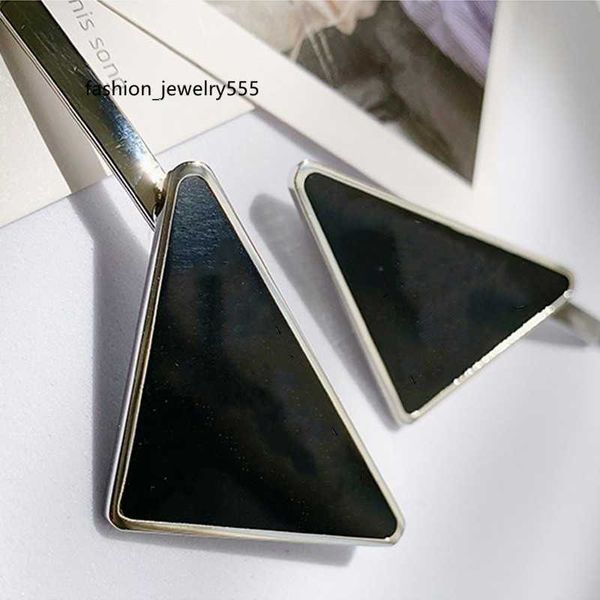 hair clips barrettes one pair metal triangle hair clip with stamp women girl triangle letter barrettes fashion hair designer jewelry accesso, Golden;silver
hair clips barrettes one pair metal triangle hair clip with stamp women girl triangle letter barrettes fashion hair designer jewelry accesso, Golden;silver