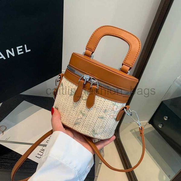 beach bags this year's popular niche design splicing bag 2023 new women's bag summer color contrast crossbody bag texture handbag
beach bags this year's popular niche design splicing bag 2023 new women's bag summer color contrast crossbody bag texture handbag