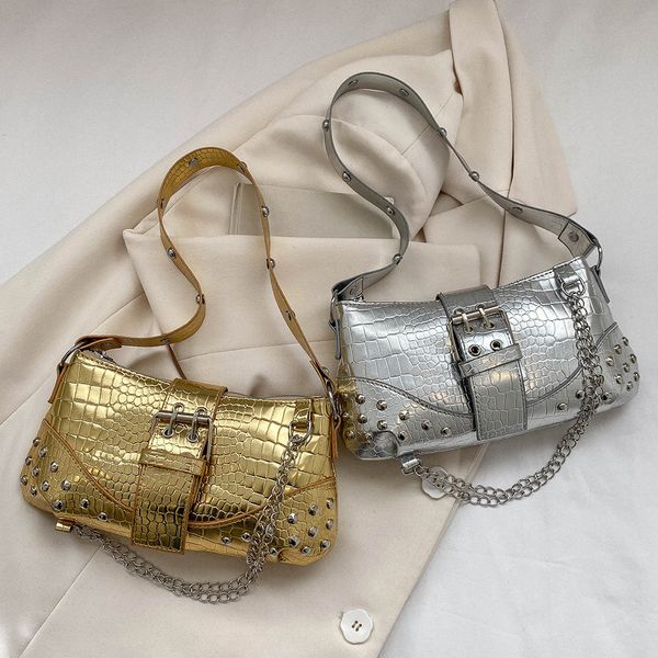 evening bag fashion shoulder bag gothic ladies cool style trendy rock girls handbag y2k rivet chain for travel vacation daily 230812
evening bag fashion shoulder bag gothic ladies cool style trendy rock girls handbag y2k rivet chain for travel vacation daily 230812