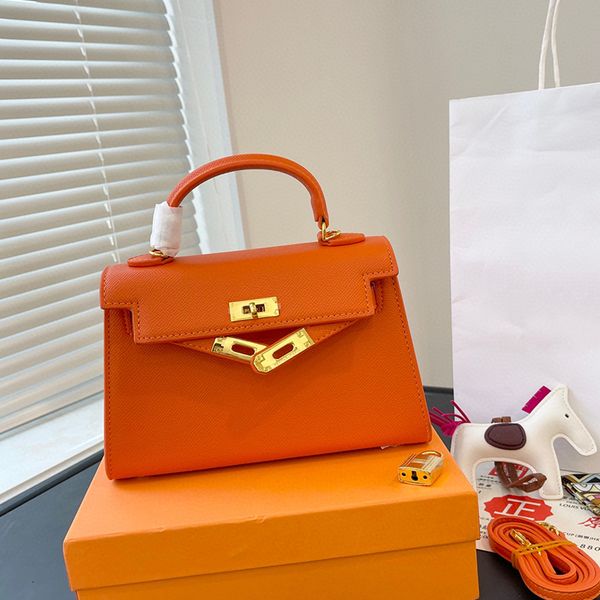 luxury desingner fashion women's totes handbag exquisite genuine leather minimalist atmosphere women hand bags
luxury desingner fashion women's totes handbag exquisite genuine leather minimalist atmosphere women hand bags