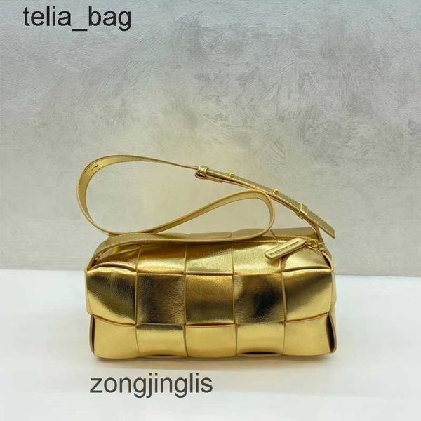 shoulder bottegaas bag 2023 venetaes bags summer brick cassettes cowhide knitted underarm candy color one square women's mp4p
shoulder bottegaas bag 2023 venetaes bags summer brick cassettes cowhide knitted underarm candy color one square women's mp4p