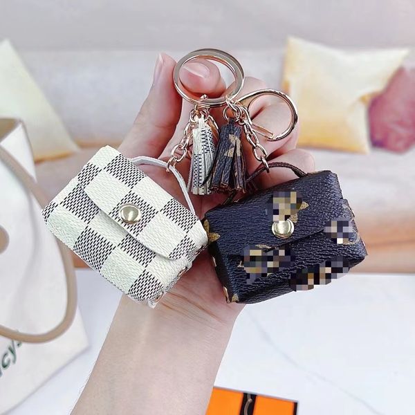 case keychains trinkets pu leather key rings chains jewelry brown flower pendant bag charms keyrings car keys holder fashion accessories, Slivery;golden
case keychains trinkets pu leather key rings chains jewelry brown flower pendant bag charms keyrings car keys holder fashion accessories, Slivery;golden
