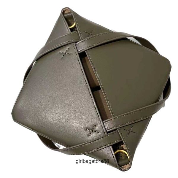 bags designer spain bag lowe totes puzzle fold girl cowhide deformed geometric bucket large capacity single shoulder tote creative versatile
bags designer spain bag lowe totes puzzle fold girl cowhide deformed geometric bucket large capacity single shoulder tote creative versatile