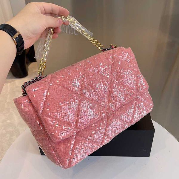 designer bags 30cm/25cm womens holiday 19 sequins quilted classic flap f/w large capacity interwoven chain shiny ssbody street party luxury
designer bags 30cm/25cm womens holiday 19 sequins quilted classic flap f/w large capacity interwoven chain shiny ssbody street party luxury