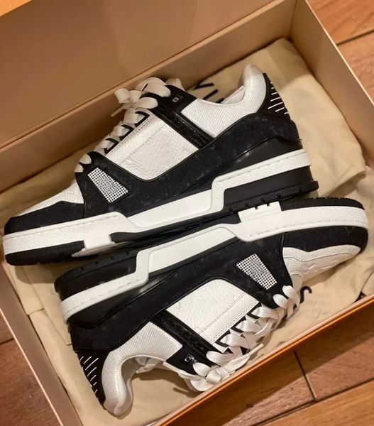 brand vintage men sneakers shoes denim bule black flower rubber sole abloh lace-up trainers virgil party wedding dress skateboard walking eu
brand vintage men sneakers shoes denim bule black flower rubber sole abloh lace-up trainers virgil party wedding dress skateboard walking eu