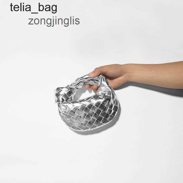 woven designer mini venetaes bags small bottegaas bag cute 2023 jodies knotted leather cloud 16cm wrist han b34r
woven designer mini venetaes bags small bottegaas bag cute 2023 jodies knotted leather cloud 16cm wrist han b34r