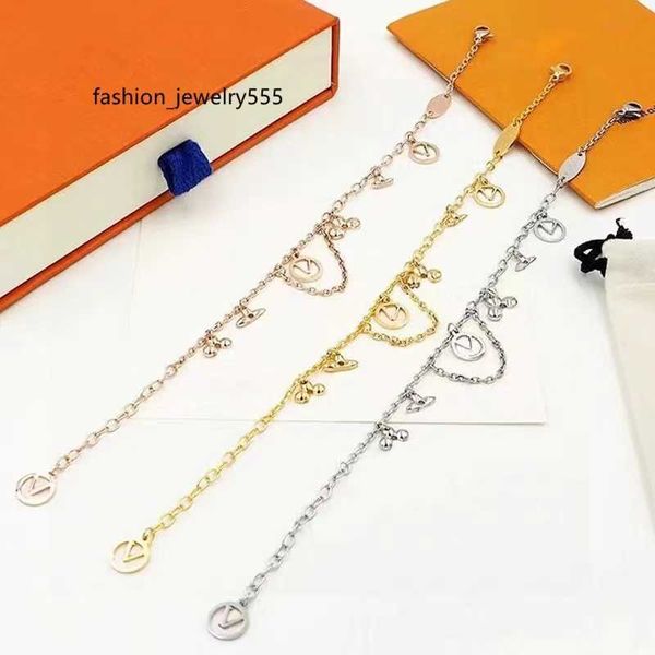 charm bracelets new designer design women's gold bracelet for women luxury l letter flower bracelet women's jewelry gifts, Golden;silver
charm bracelets new designer design women's gold bracelet for women luxury l letter flower bracelet women's jewelry gifts, Golden;silver