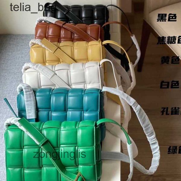 cassettes venetaas women's green bags luxury bottegaas woven men's large lattice the tote bag designer pillow tofu leather cloud l
cassettes venetaas women's green bags luxury bottegaas woven men's large lattice the tote bag designer pillow tofu leather cloud l
