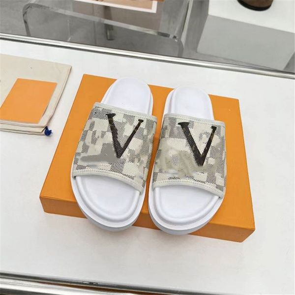 fashion slippers 2023 luis luxury design summer men flat bottom women slope heel letter leather casual sandals vuttonity 010-05, Black
fashion slippers 2023 luis luxury design summer men flat bottom women slope heel letter leather casual sandals vuttonity 010-05, Black