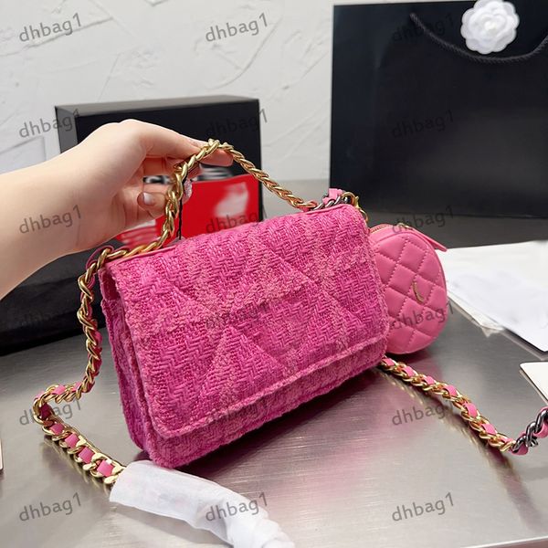designer womens mini shoulder 19 bag underarm bags wool tweed woc bag clamshell hardware metal c clasp luxury tote matelasse chain crossbody
designer womens mini shoulder 19 bag underarm bags wool tweed woc bag clamshell hardware metal c clasp luxury tote matelasse chain crossbody