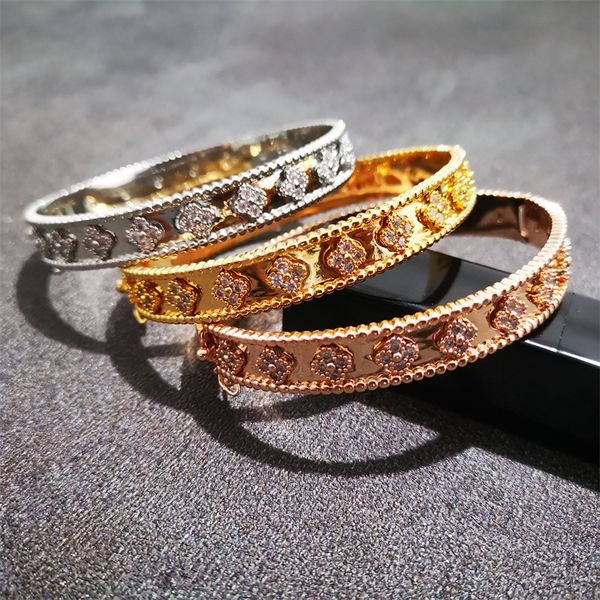 bangle glitter me women's bracelet kaleidoscope clover bracelets lucky bracelet cubic zirconia copper party wedding jewery anniversary, Black
bangle glitter me women's bracelet kaleidoscope clover bracelets lucky bracelet cubic zirconia copper party wedding jewery anniversary, Black