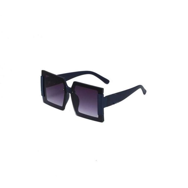 6158 fashionable big frame sunglasses women's net red street shooting square sunglasses sunglasses, White;black
6158 fashionable big frame sunglasses women's net red street shooting square sunglasses sunglasses, White;black