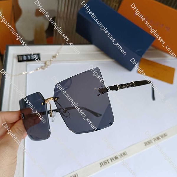 Fashion Designer Cool sunglasses 2023 New Square Frameless Trimmed Sunglasses Mesh Red Glasses Large FrameUDIJ
Fashion Designer Cool sunglasses 2023 New Square Frameless Trimmed Sunglasses Mesh Red Glasses Large FrameUDIJ