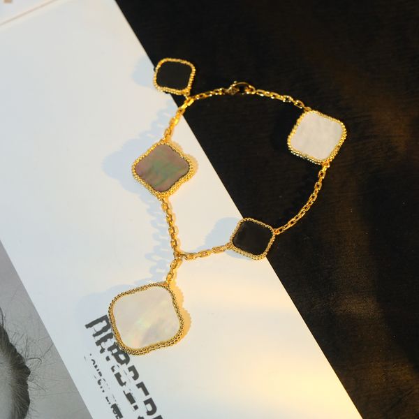 woman chain bracelets irregular large and small five flowers leaf clover designer van bracelet luxury jewelry women gold charm bracelet 3344, Black
woman chain bracelets irregular large and small five flowers leaf clover designer van bracelet luxury jewelry women gold charm bracelet 3344, Black