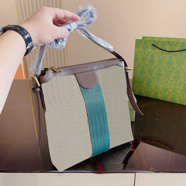 briefcases totes handbag briefcase designer bag men women business handbag luxurys handbag real leather lapbags 230815
briefcases totes handbag briefcase designer bag men women business handbag luxurys handbag real leather lapbags 230815