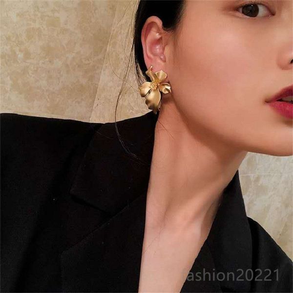 pearl plated jewelry designer earring designer for woman stud earring 14k gold niche design earrings brass 925 silver needle earrings ce bra, Golden
pearl plated jewelry designer earring designer for woman stud earring 14k gold niche design earrings brass 925 silver needle earrings ce bra, Golden