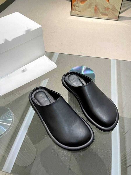 men women slippers mules cowhide leather slipper flat slides soft scuffs sandals neutral casual slide summer beach indoor mule size 35-43, Black
men women slippers mules cowhide leather slipper flat slides soft scuffs sandals neutral casual slide summer beach indoor mule size 35-43, Black