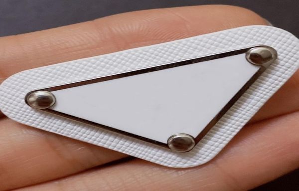 designer letter brooch women girl triangle brooch suit lapel pin white black fashion jewelry accessories3409843, Gray
designer letter brooch women girl triangle brooch suit lapel pin white black fashion jewelry accessories3409843, Gray