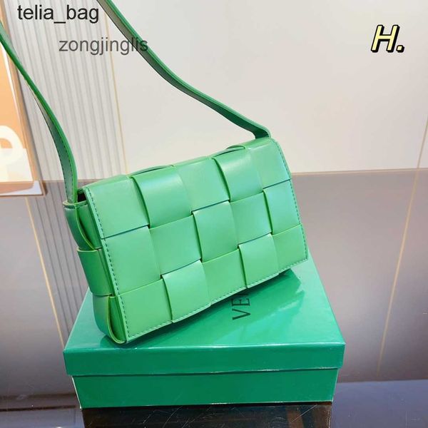 designer 2023 bags shoulder cassette fashion leisure venetaes bottegaas women's crossbody bag woven handbags gd6p
designer 2023 bags shoulder cassette fashion leisure venetaes bottegaas women's crossbody bag woven handbags gd6p