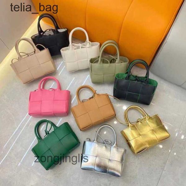 bags designer the tote bag bag luxury bottegaas leather arco venetaas summer mini woven fashion one-shoulder cross-body w shoulder be7i
bags designer the tote bag bag luxury bottegaas leather arco venetaas summer mini woven fashion one-shoulder cross-body w shoulder be7i