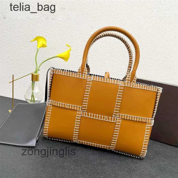 leather basket women's capacity venetaas 2023 bottegaas bags large designer vegetable bag bucket leisure arco woven small portable rw3y
leather basket women's capacity venetaas 2023 bottegaas bags large designer vegetable bag bucket leisure arco woven small portable rw3y