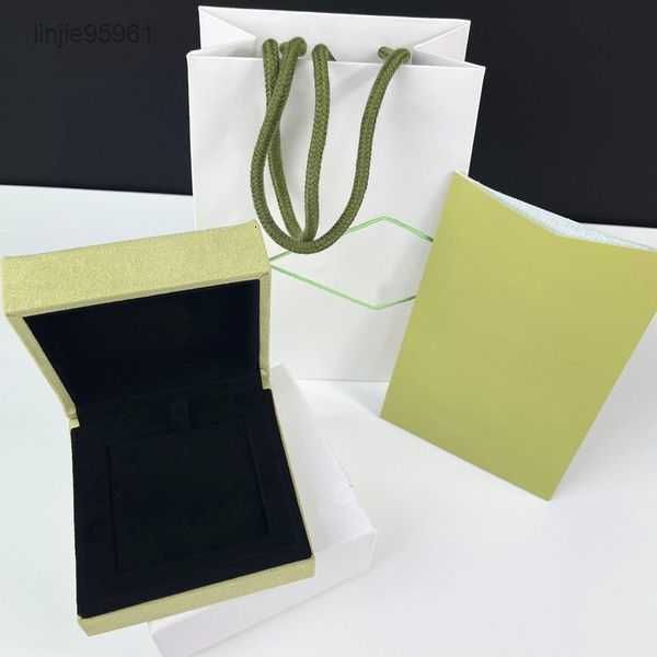 luxury clover fashion designer jewelry boxes sweet charm bracelets for girls women brand name bracelet necklace bangle earrings rings box 22, Black;white
luxury clover fashion designer jewelry boxes sweet charm bracelets for girls women brand name bracelet necklace bangle earrings rings box 22, Black;white