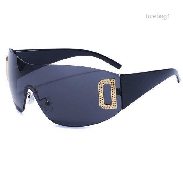 new y2k millennium spicy girls sunglasses female one piece pilot sun shade male d-letter glasses bc4m bc4m, White;black
new y2k millennium spicy girls sunglasses female one piece pilot sun shade male d-letter glasses bc4m bc4m, White;black