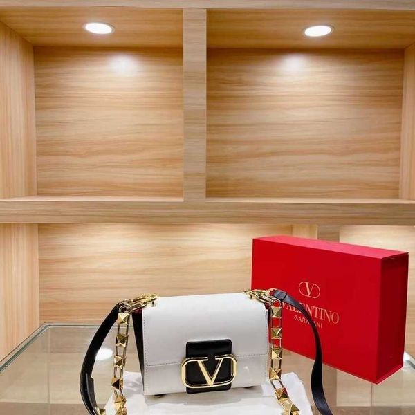 bags outdoor bag luxurys straddle shoulder temperament rivet classic fashion womens bag light luxury small ya68
bags outdoor bag luxurys straddle shoulder temperament rivet classic fashion womens bag light luxury small ya68