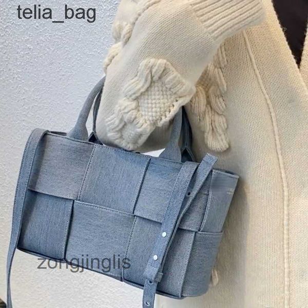 venetaas bags bag designer bottegaas cassettes single 2023 shoulder women's denim woven tote large capacity portable mjax
venetaas bags bag designer bottegaas cassettes single 2023 shoulder women's denim woven tote large capacity portable mjax