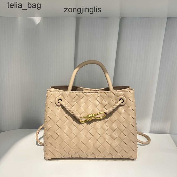 venetaas andiamo bag arco totes 2023 designer bags bottegaas leather tote women's weave large capacity shoulder crossbody handbag cros
venetaas andiamo bag arco totes 2023 designer bags bottegaas leather tote women's weave large capacity shoulder crossbody handbag cros