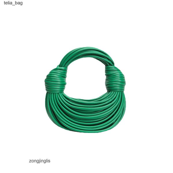 woven double hand bags designer bag venetaas 2023 bottegaas knot small design dumplings pull cloud 9657
woven double hand bags designer bag venetaas 2023 bottegaas knot small design dumplings pull cloud 9657
