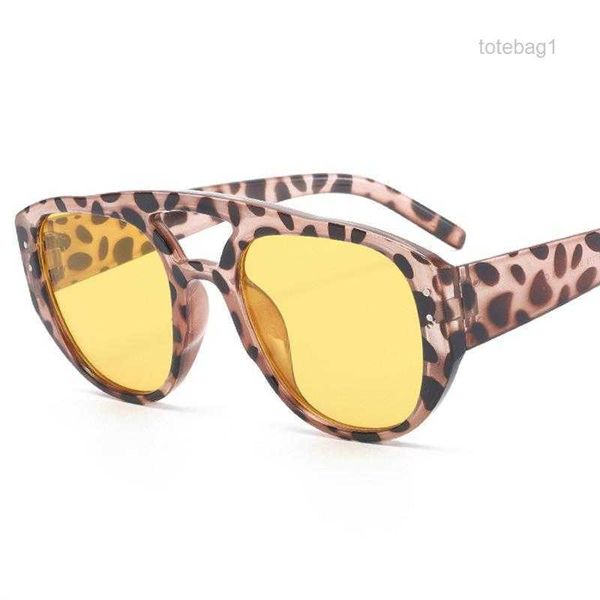 new eyewear trend double-beam sunglasses ins ocean piece personality big frame net red ozhj, White;black
new eyewear trend double-beam sunglasses ins ocean piece personality big frame net red ozhj, White;black