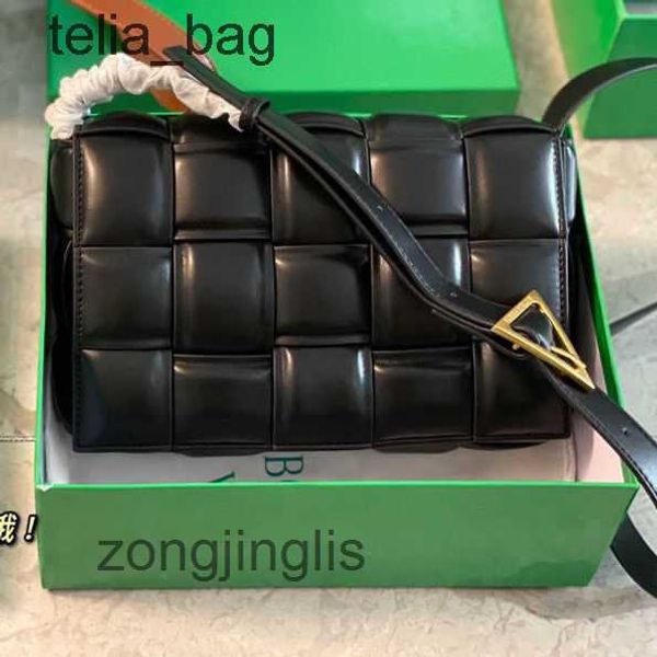 pillow venetaas bag 2023 designer bags bottegaas cassettes triangle handbags splice sponge baby flap fas qtj0
pillow venetaas bag 2023 designer bags bottegaas cassettes triangle handbags splice sponge baby flap fas qtj0