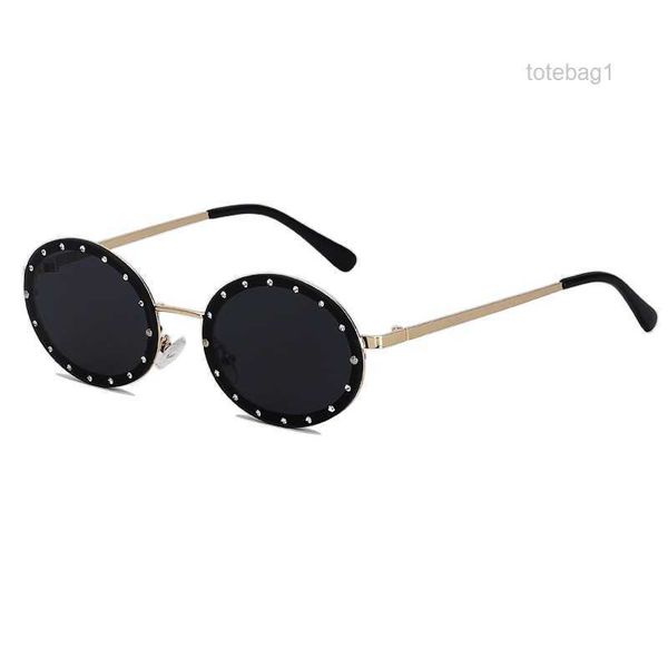 new oval sunglasses trend fashion metal frame women's glasses zril, White;black
new oval sunglasses trend fashion metal frame women's glasses zril, White;black