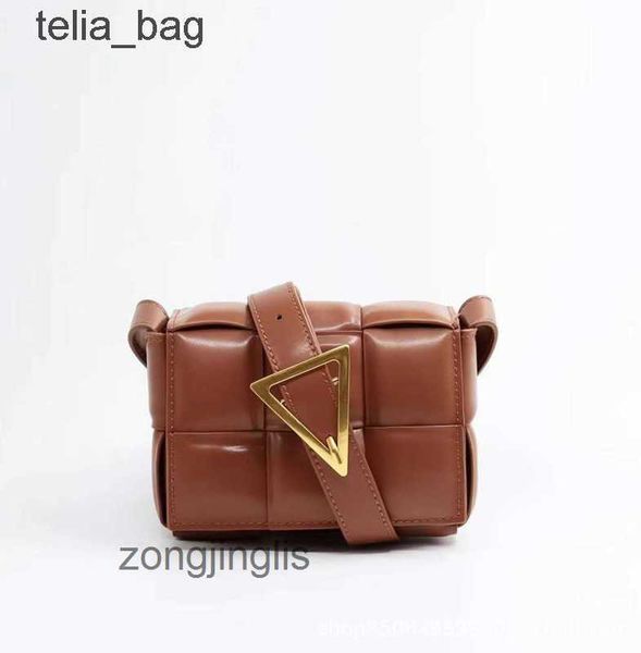 trend luxury venetaas woven casette bags bottegaas designer large tote bag plaid mini small square women's fashion messenger shoulde sh
trend luxury venetaas woven casette bags bottegaas designer large tote bag plaid mini small square women's fashion messenger shoulde sh