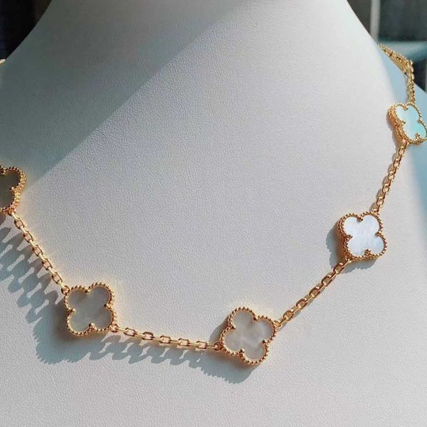 Designer Four-leaf clover luxury top jewelry accessories for women Cleef Fashion Plating 18K Rose Gold Ten Flower White Mother Shell Versatile Women's Necklace
Designer Four-leaf clover luxury top jewelry accessories for women Cleef Fashion Plating 18K Rose Gold Ten Flower White Mother Shell Versatile Women's Necklace